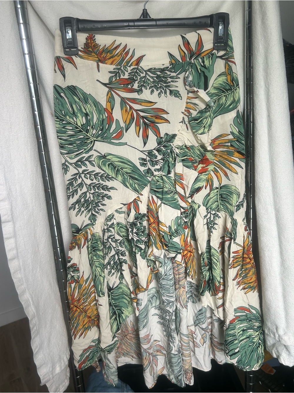 Asymmetrical Tropical Leaf Midi Skirt - Cream & Green